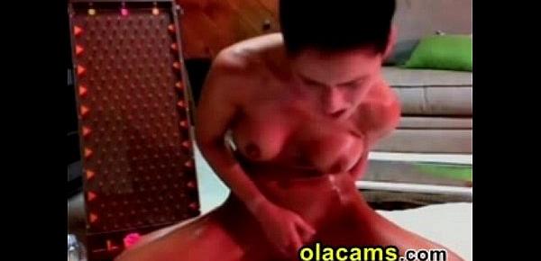  Sexy teen body-oiled ride dildo webcam